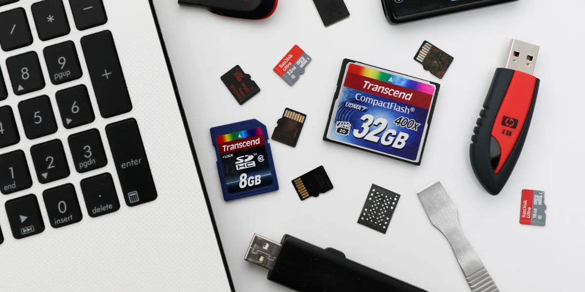 Memory Cards and Flash Drives Recovery